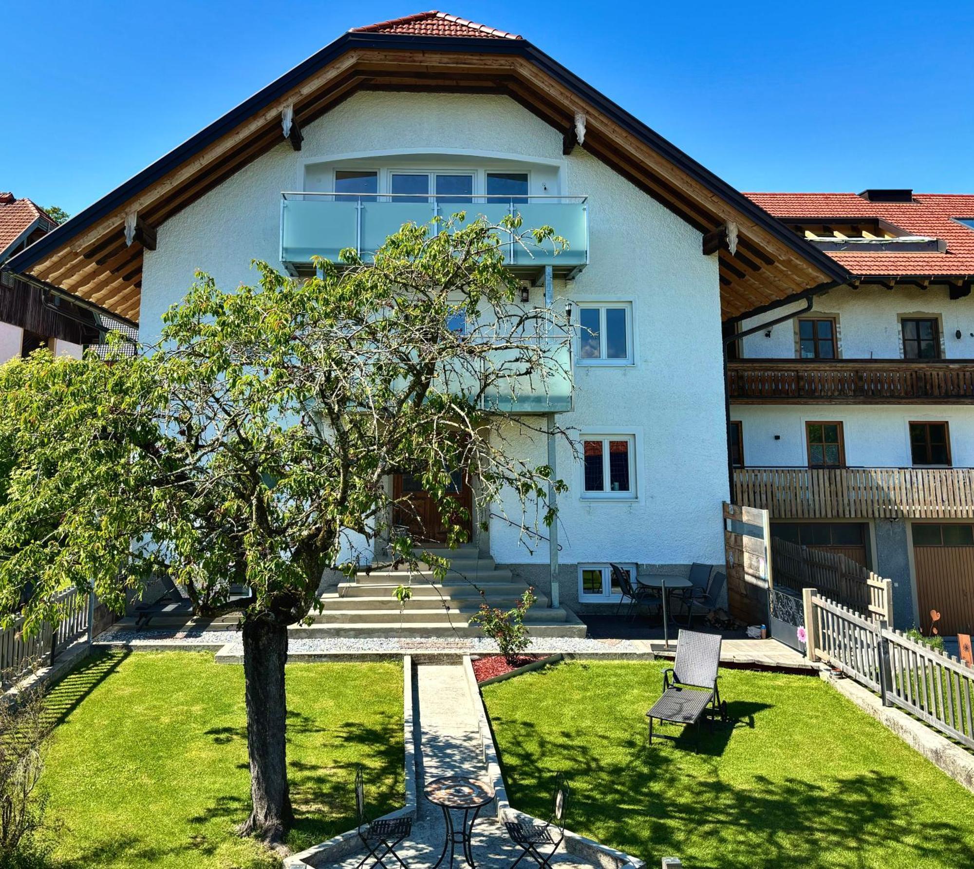 Gaesthaus "Seeblick" Seekirchen Markt Exterior foto
